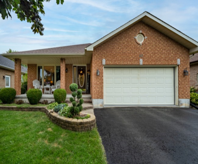 60 Oak Ridge Blvd., Belleville